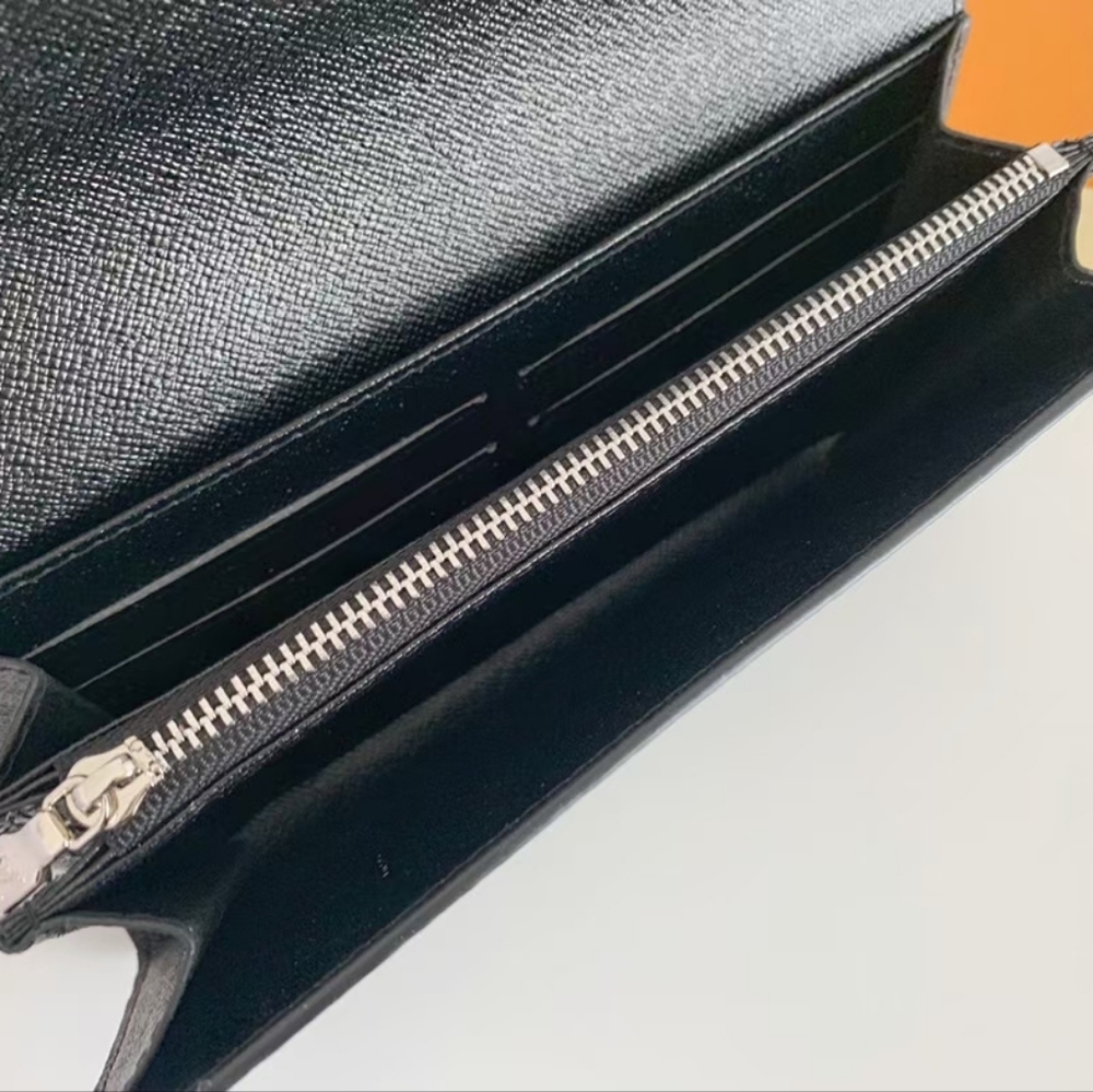 <AUTHENTIC>Louis Vuitton  wallet - Picture 6 of 9
